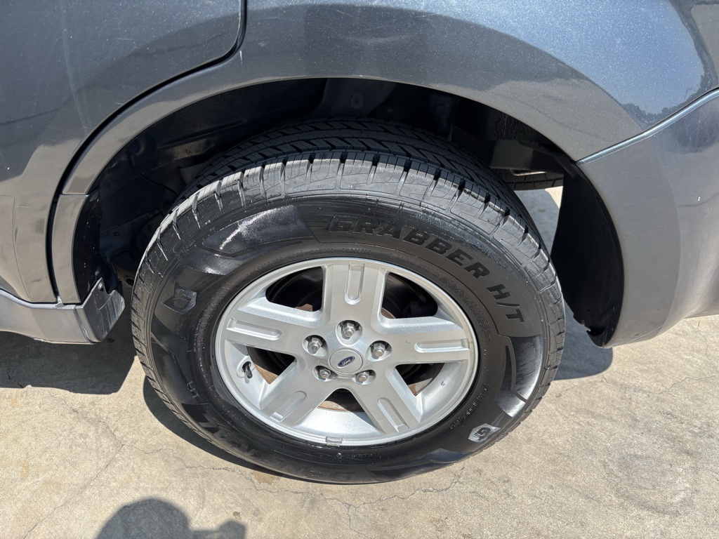 Used Car 2008 Ford Escape  Hybrid For Sale In Austin, Texas