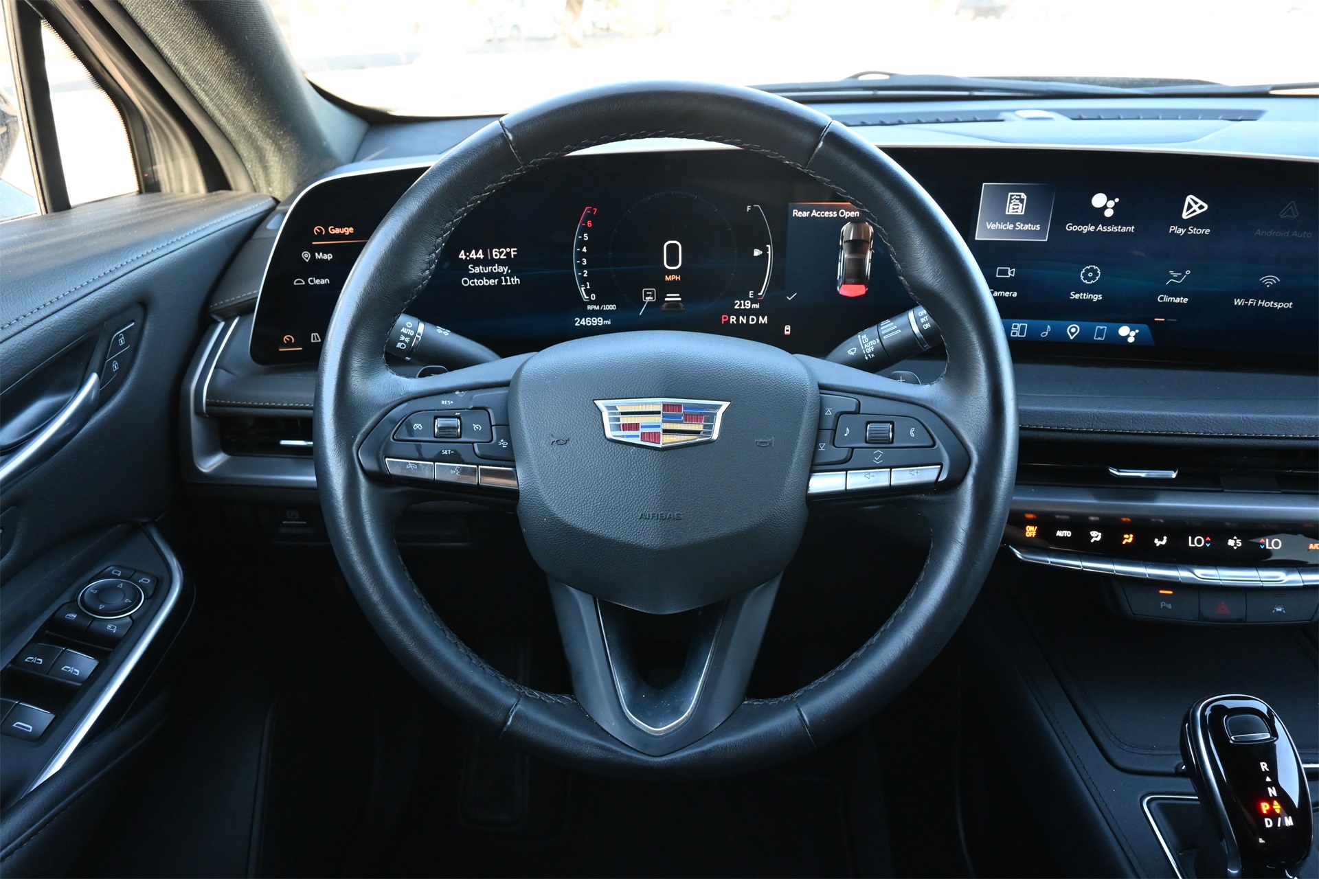 2025 Cadillac XT4 Premium Luxury - 9