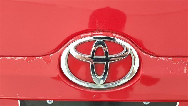 2005 Toyota Matrix Base - 11