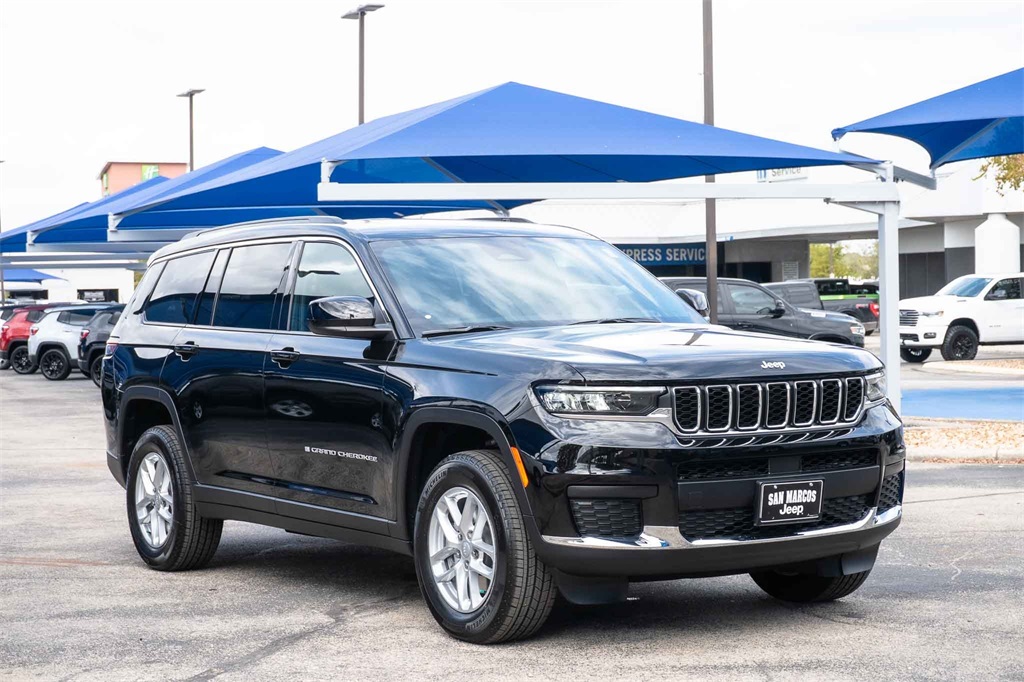 New Car 2025 Jeep Grand Cherokee L  Laredo For Sale Under $50,000 In San Marcos, Texas