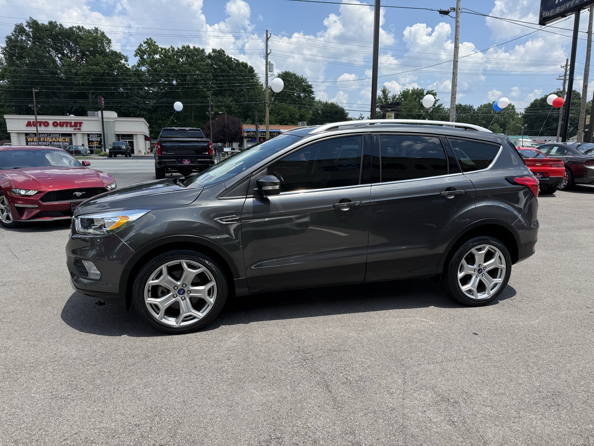 2019 Ford Escape Titanium photo 4