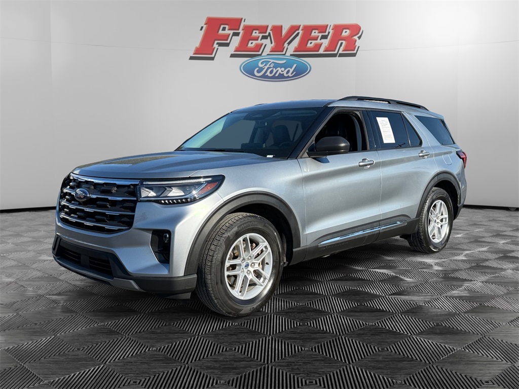 2025 Ford Explorer Active RWD