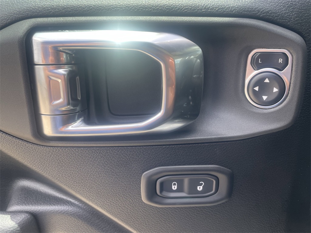 2025 Jeep Gladiator Rubicon - 11