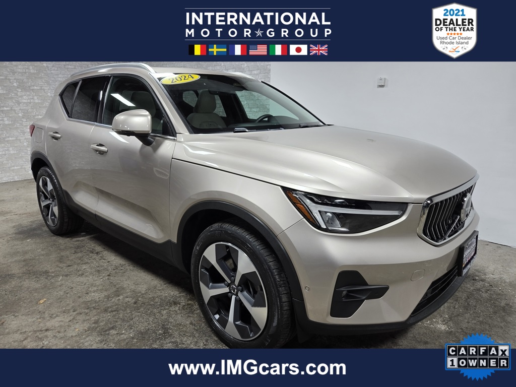 2024 Volvo XC40 Plus's photo