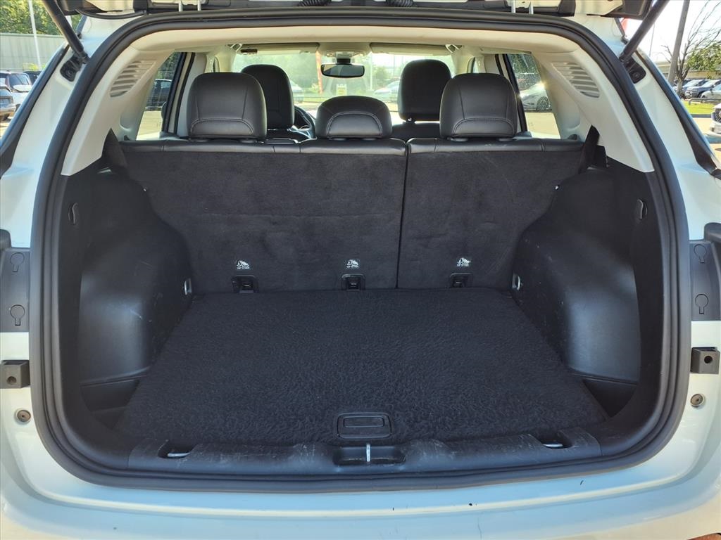 2019 Jeep Compass Altitude White at Mac Haik CDJR North Houston