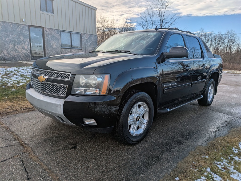 2011 Chevrolet Avalanche LT 4WD