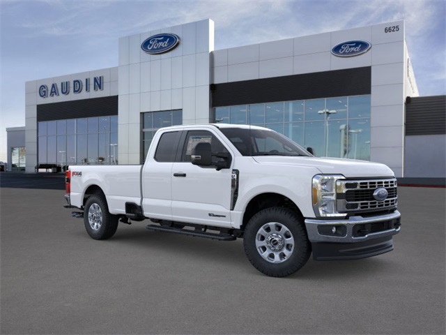 2025 Ford F-350 Super Duty XLT's photo