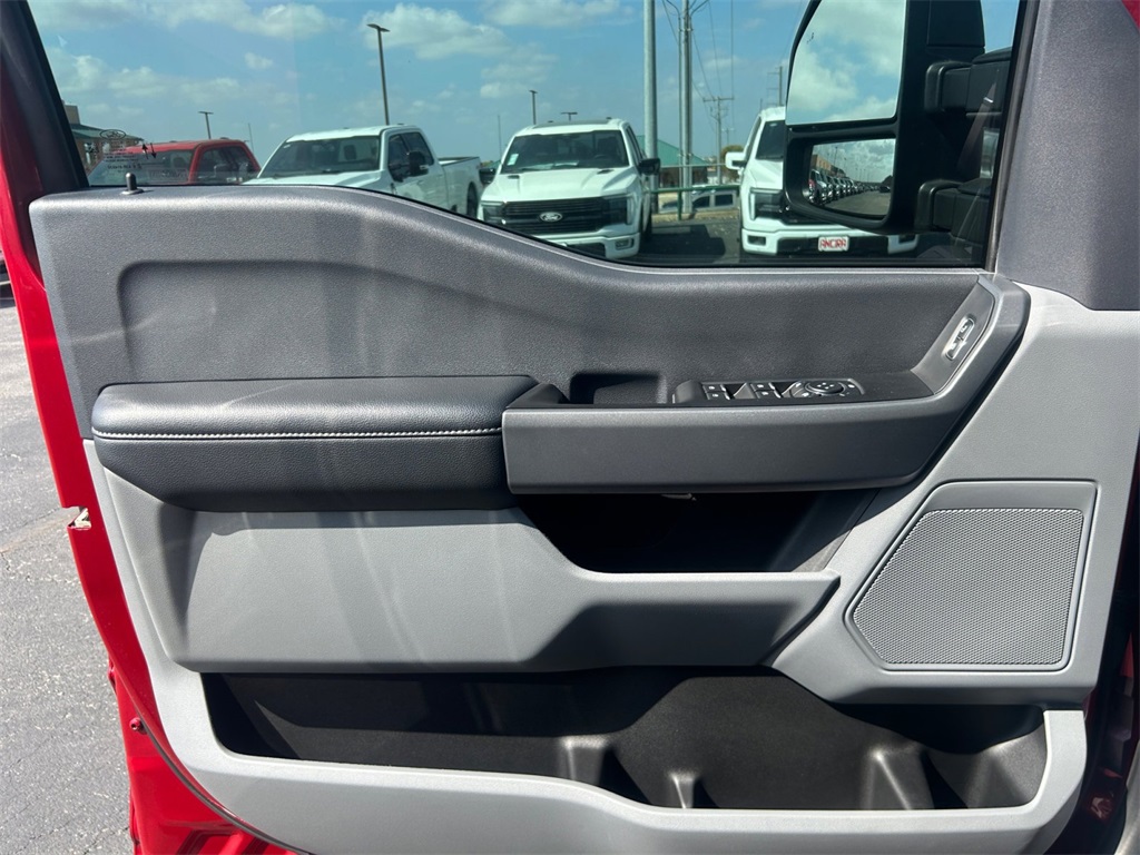 Used Car 2023 Ford F-250sd  Xlt For Sale Under $60,000 In Floresville, Texas