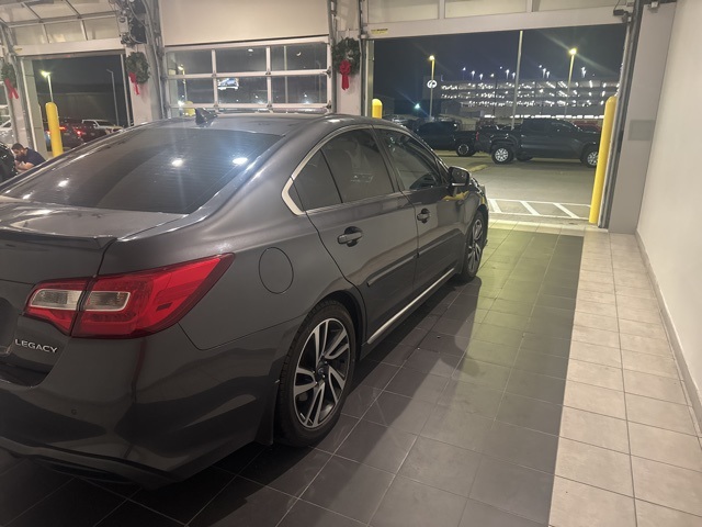 2018 Subaru Legacy 2.5i Gray at Autostrade