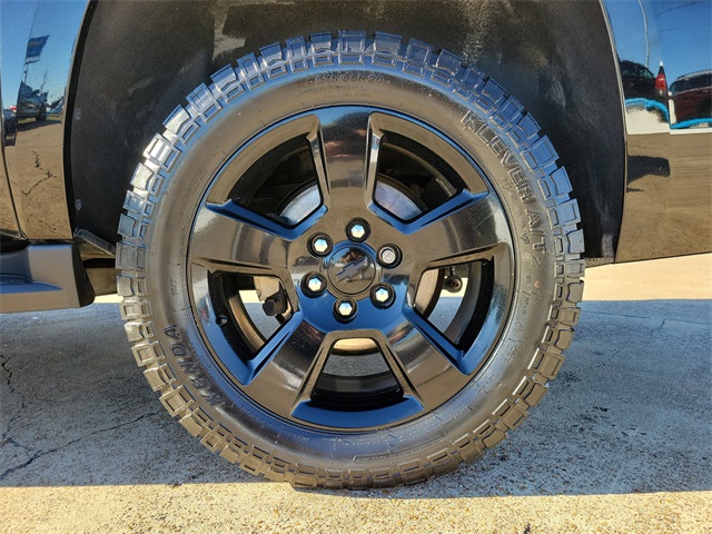2020 Chevrolet Suburban LT Black at Baytown Hyundai