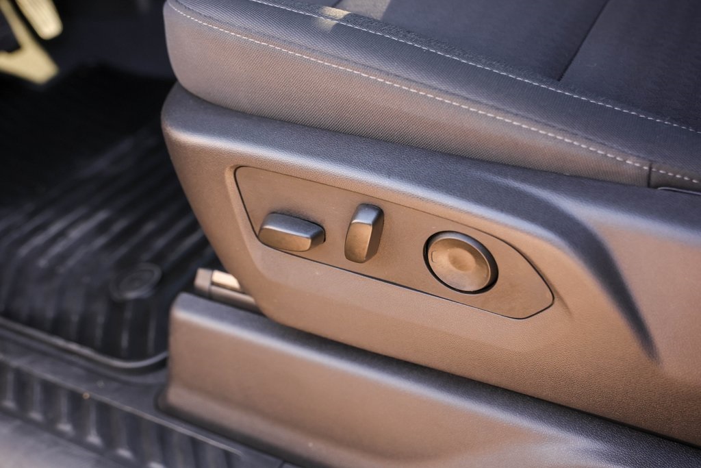 Used Car 2025 Chevrolet Silverado 1500  Custom For Sale Under $40,000 In Austin, Texas