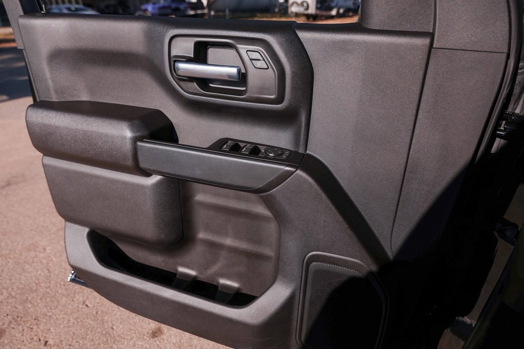 Used Car 2025 Chevrolet Silverado 1500  Custom For Sale Under $40,000 In Austin, Texas