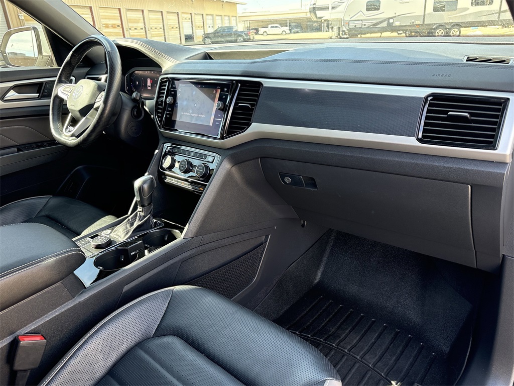 2022 Volkswagen Atlas Cross Sport 3.6L V6 SEL Premium R-Line White at DeMontrond Auto Country