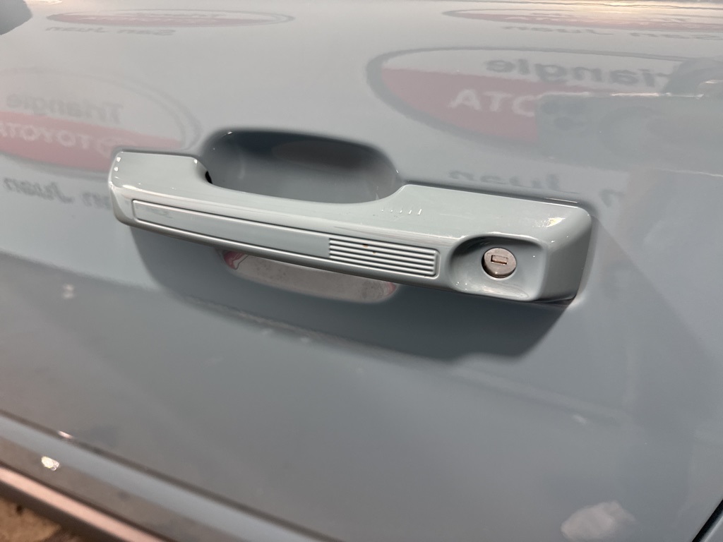 Thumbnail: 2022 Ford Bronco Sport - 18