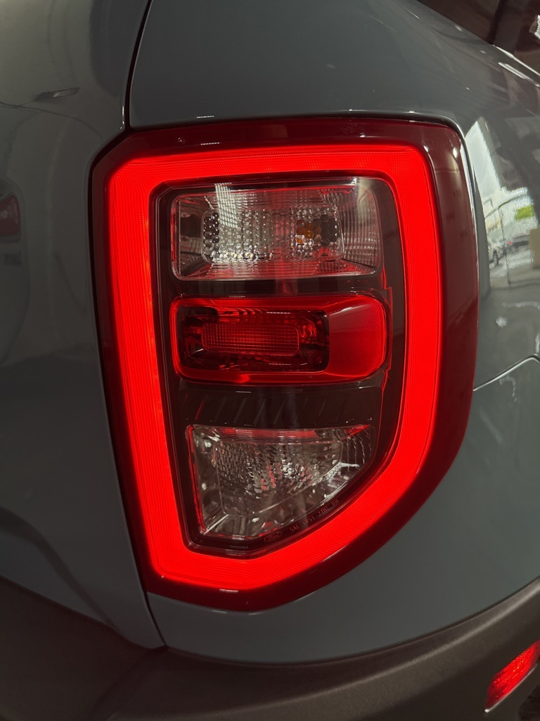 Thumbnail: 2022 Ford Bronco Sport - 19