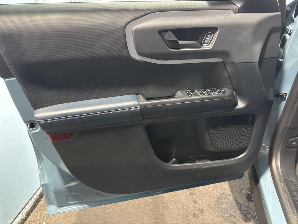 Thumbnail: 2022 Ford Bronco Sport - 32