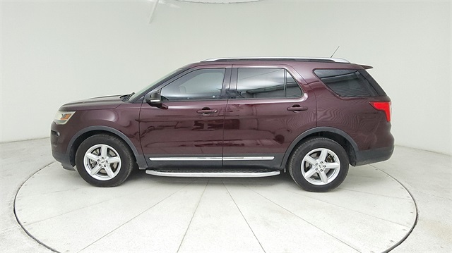 2018 Ford Explorer XLT Red at Autostrade