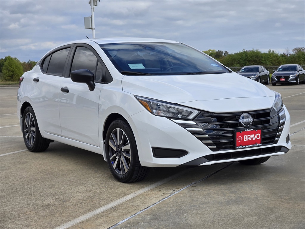2025 Nissan Versa 1.6 S - 2
