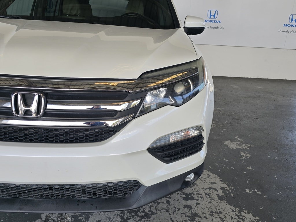 Thumbnail: 2017 Honda Pilot - 28