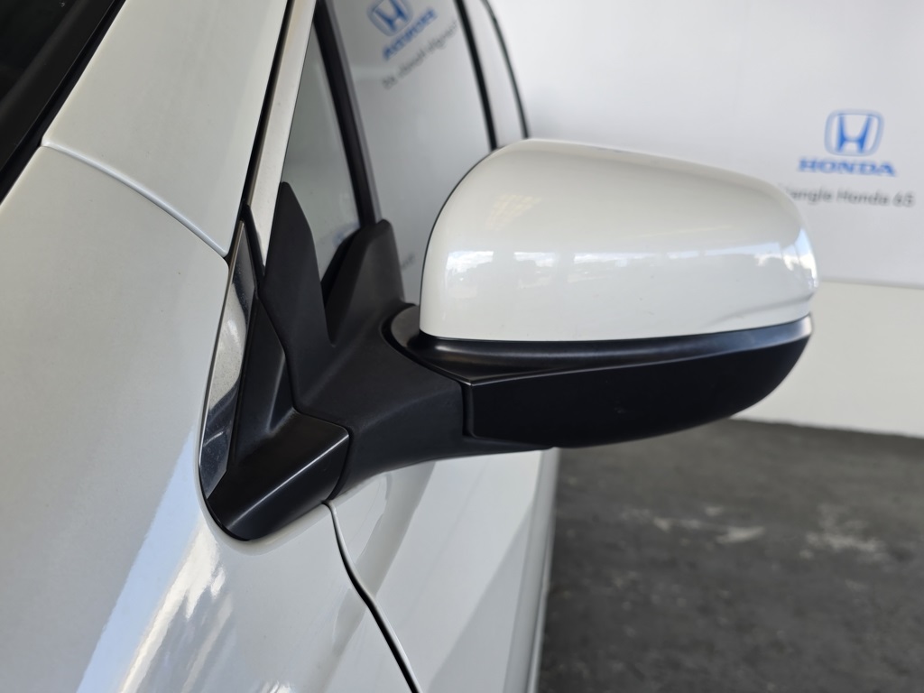 Thumbnail: 2017 Honda Pilot - 30