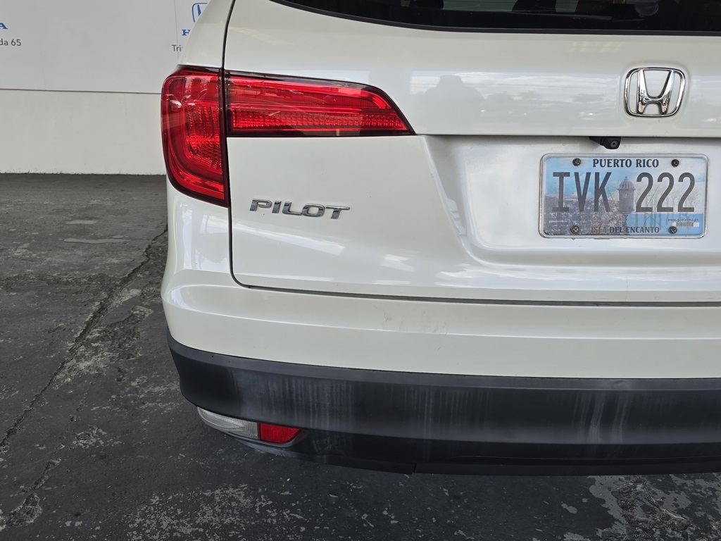 Thumbnail: 2017 Honda Pilot - 32