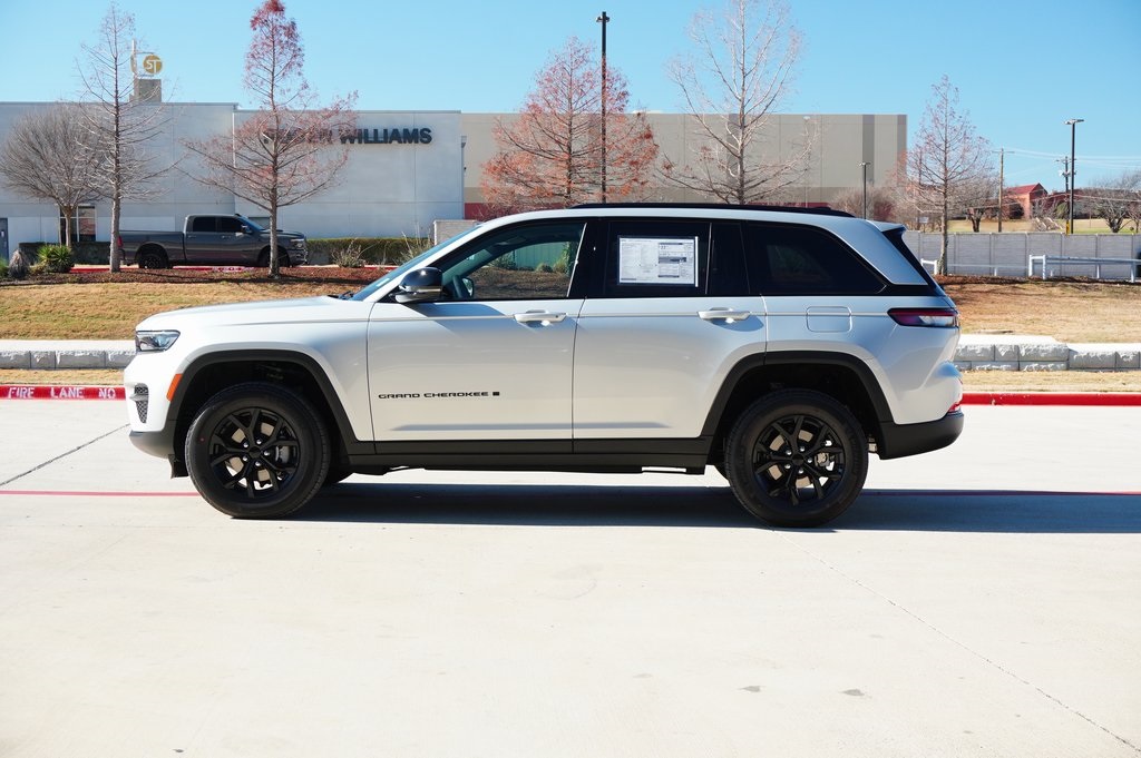 New Car 2025 Jeep Grand Cherokee  Altitude X For Sale Under $50,000 In Weatherford, Texas
