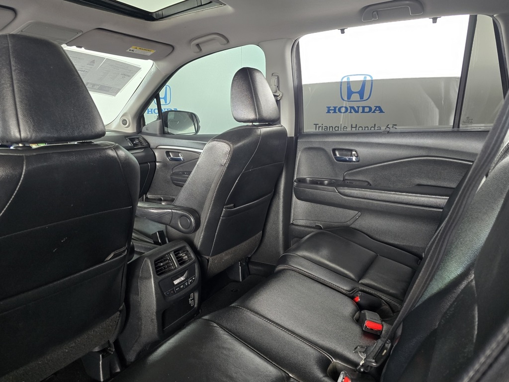 Thumbnail: 2022 Honda Pilot - 18