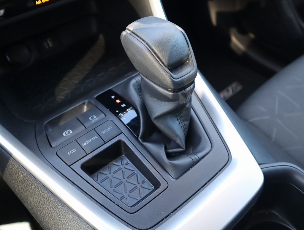 Thumbnail: 2024 Toyota RAV4 - 22