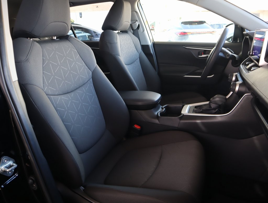 Thumbnail: 2024 Toyota RAV4 - 26