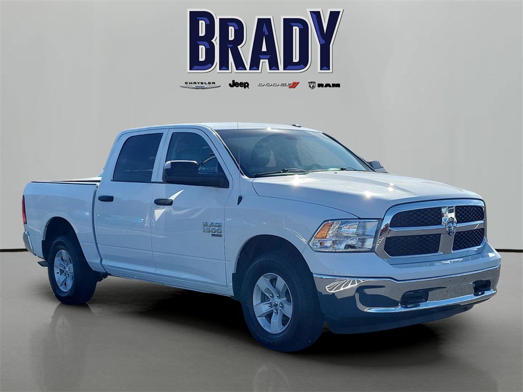 2022 RAM 1500 Classic Tradesman Crew Cab 4WD