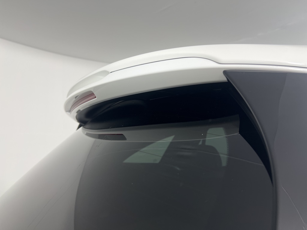 2025 Mercedes Benz GLC 300 4MATIC photo 12