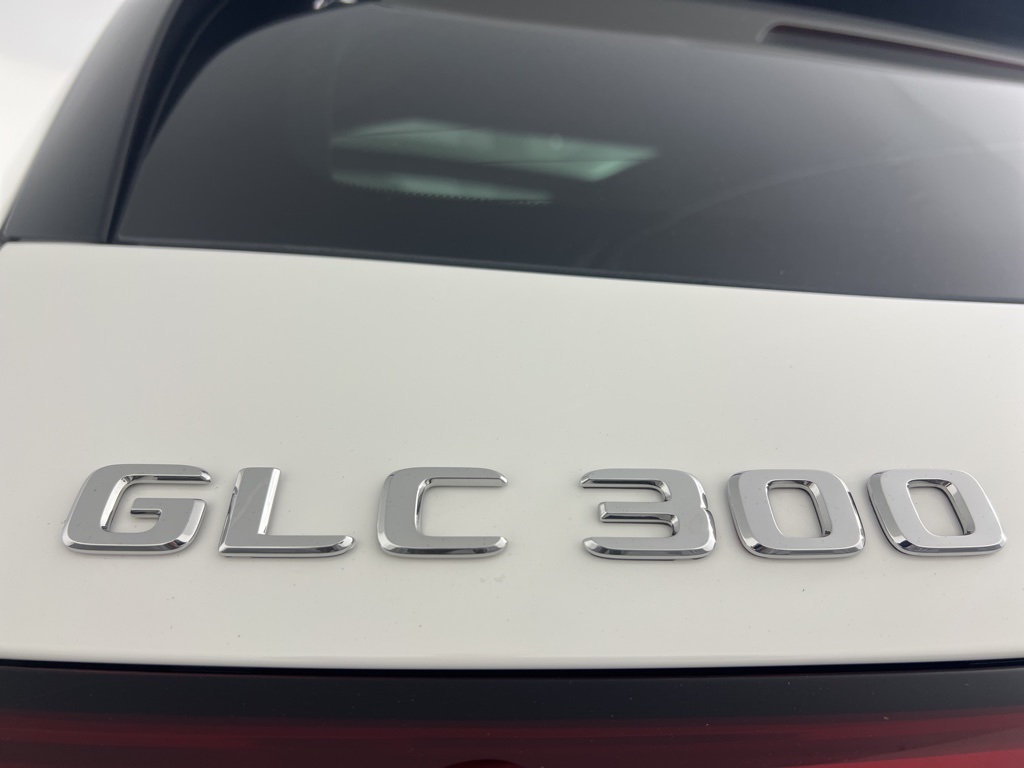 2025 Mercedes Benz GLC 300 4MATIC photo 13