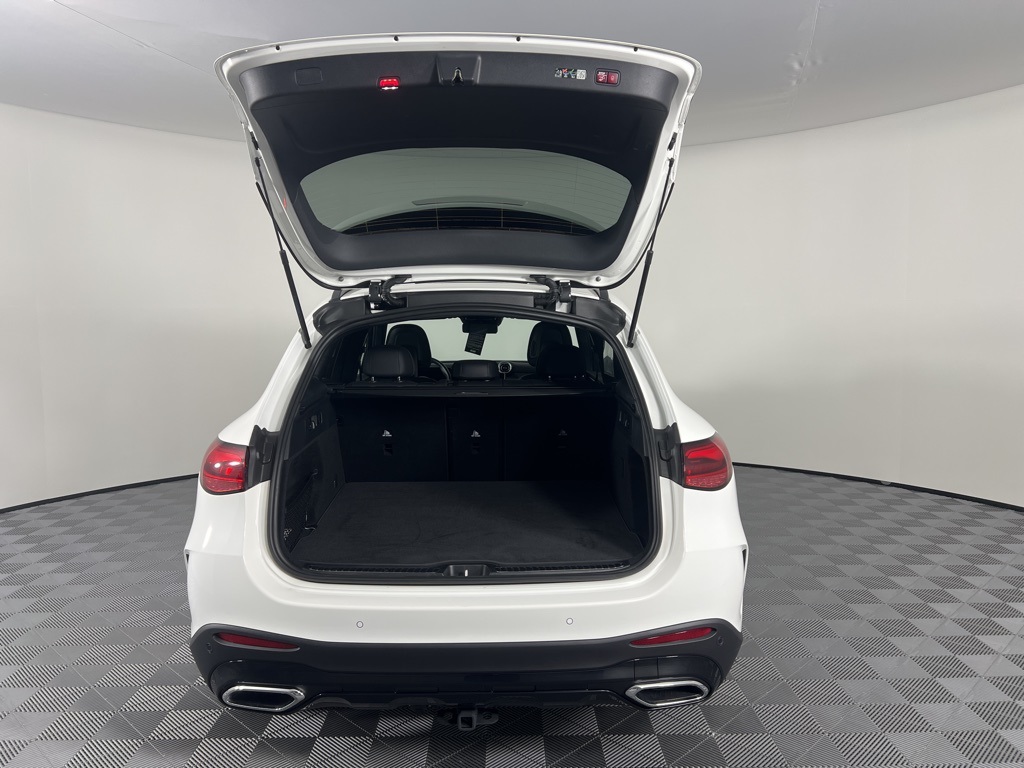 2025 Mercedes Benz GLC 300 4MATIC photo 16