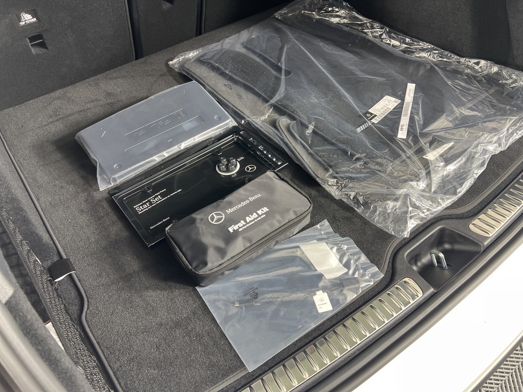 2025 Mercedes Benz GLC 300 4MATIC photo 19