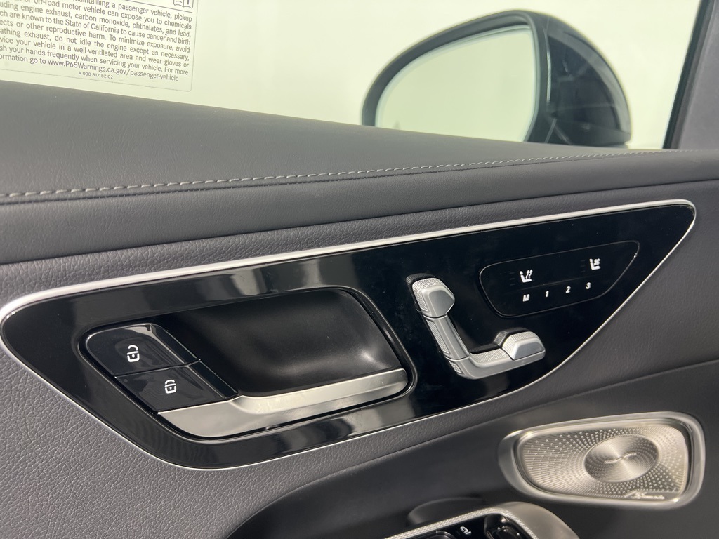 2025 Mercedes Benz GLC 300 4MATIC photo 29