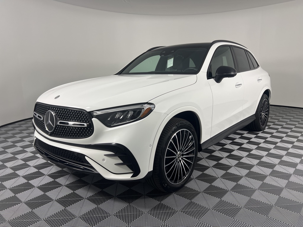 2025 Mercedes Benz GLC 300 4MATIC photo 2