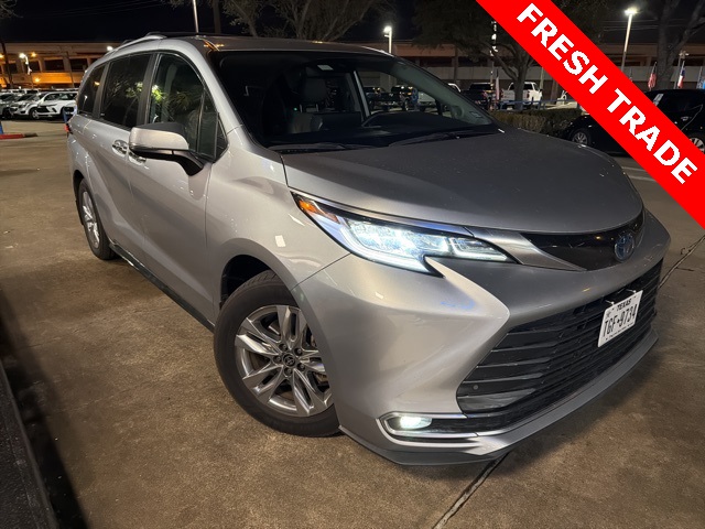 2023 Toyota Sienna Limited Silver at AutoSavvy Houston Southwest