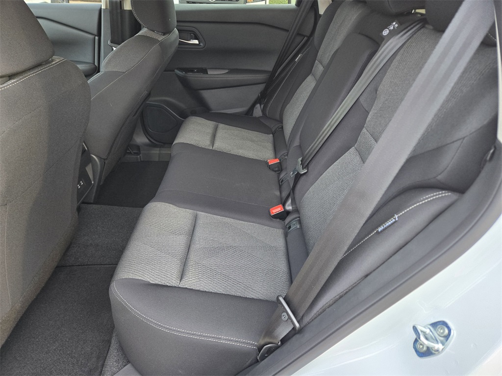 2026 Nissan Rogue SV - 8