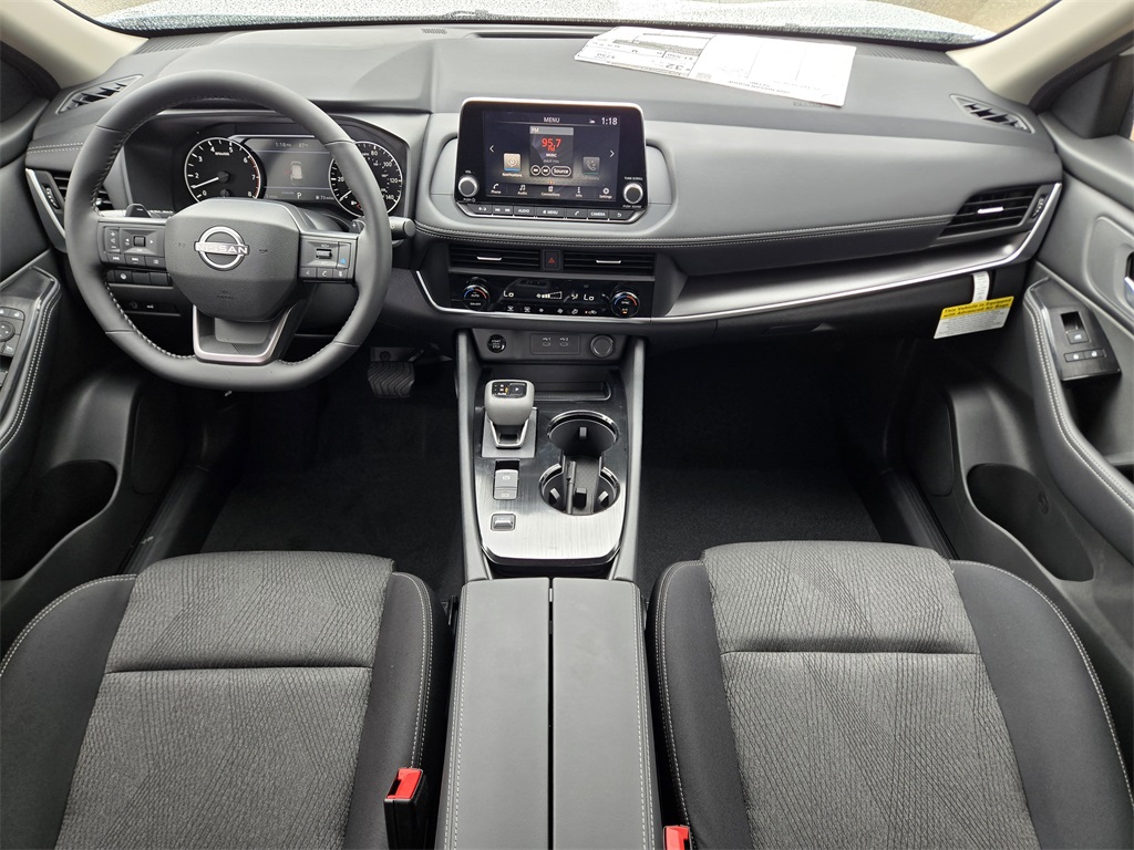 2026 Nissan Rogue SV - 4