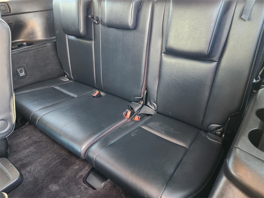 2019 Toyota Highlander XLE White at Autostrade