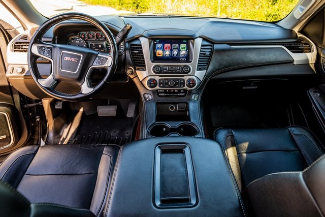 2019 GMC Yukon XL SLT - 6