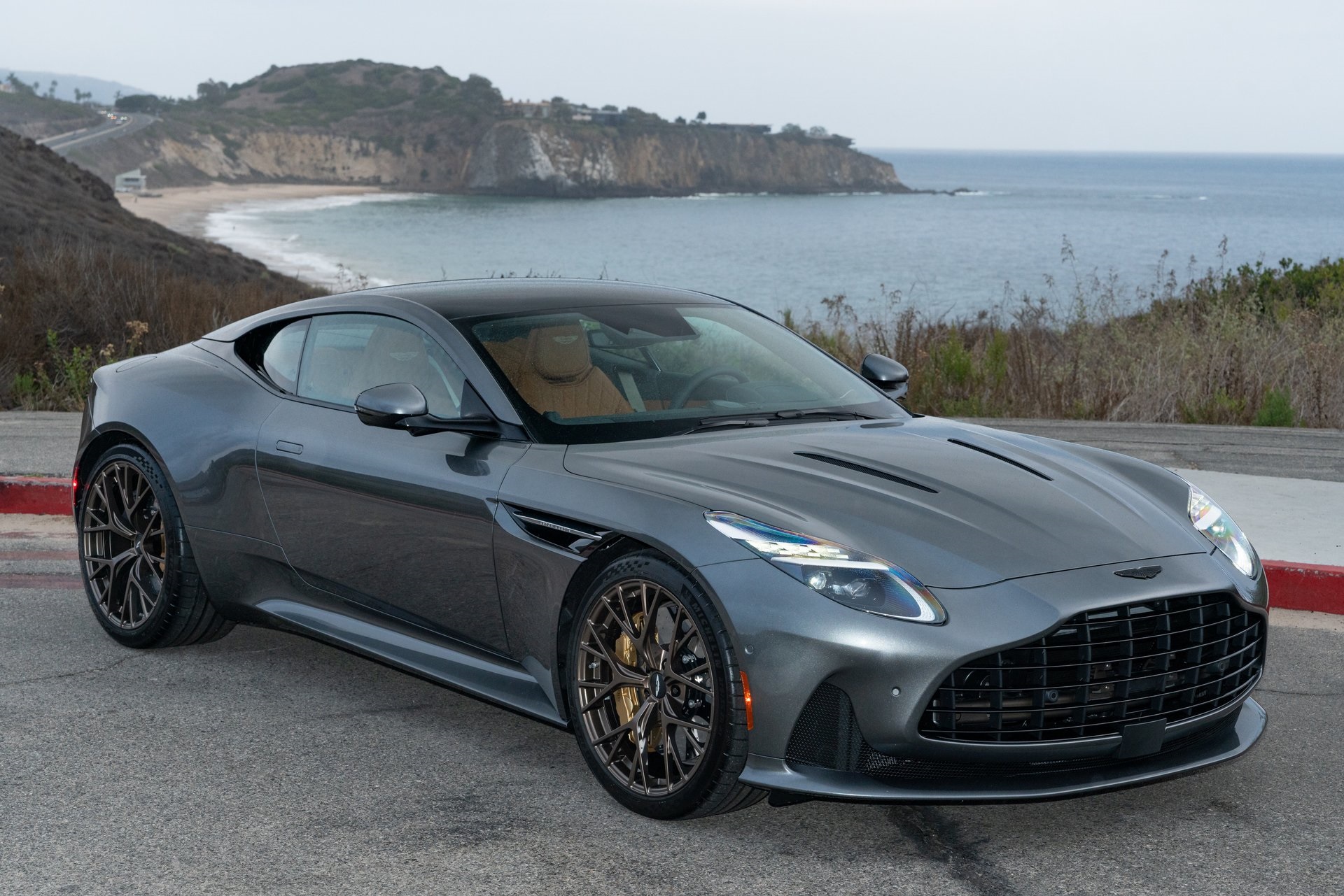 /2025 Aston-Martin DB12