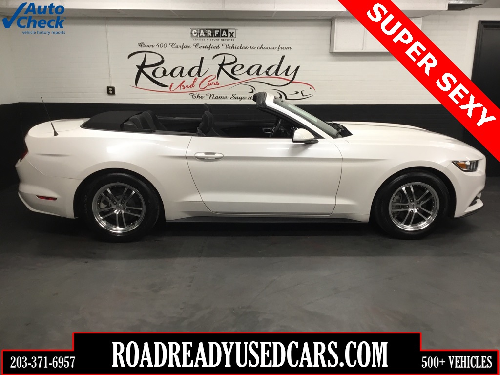 2017 Ford Mustang V6 Convertible RWD