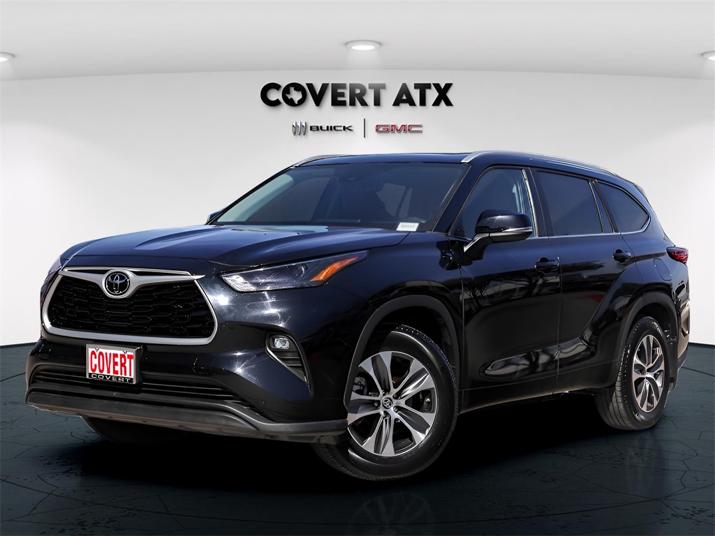 Used Car 2023 Toyota Highlander  Xle For Sale Under $35,000 In Austin, Texas