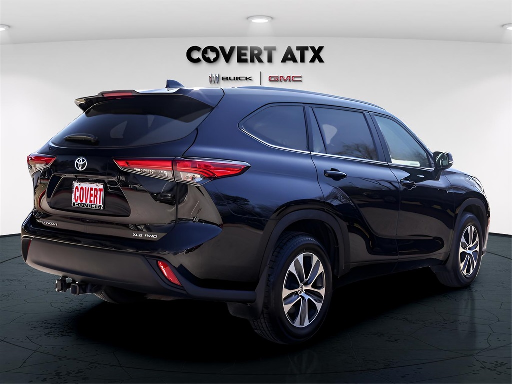 Used Car 2023 Toyota Highlander  Xle For Sale Under $35,000 In Austin, Texas