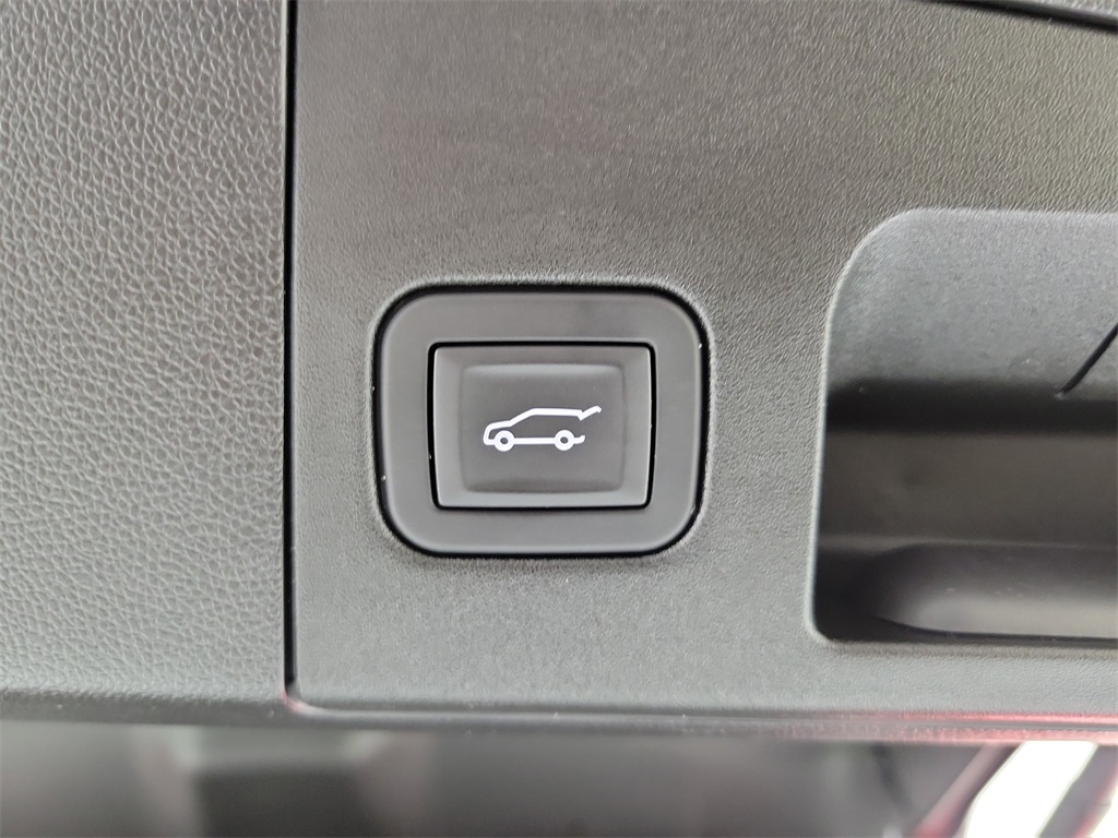 2025 Cadillac XT4 Premium Luxury Silver at Tom Peacock Cadillac