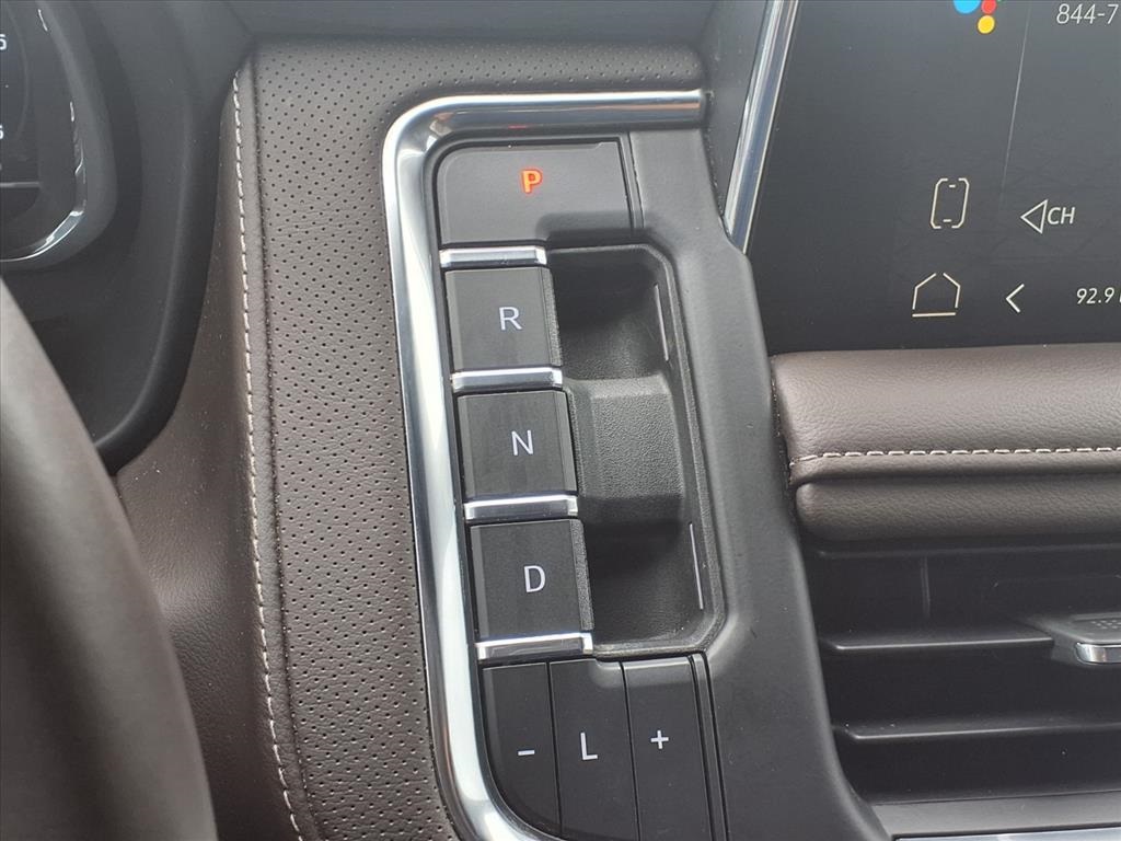 2022 GMC Yukon XL SLT White at Classic Elite Chevrolet Sugar Land