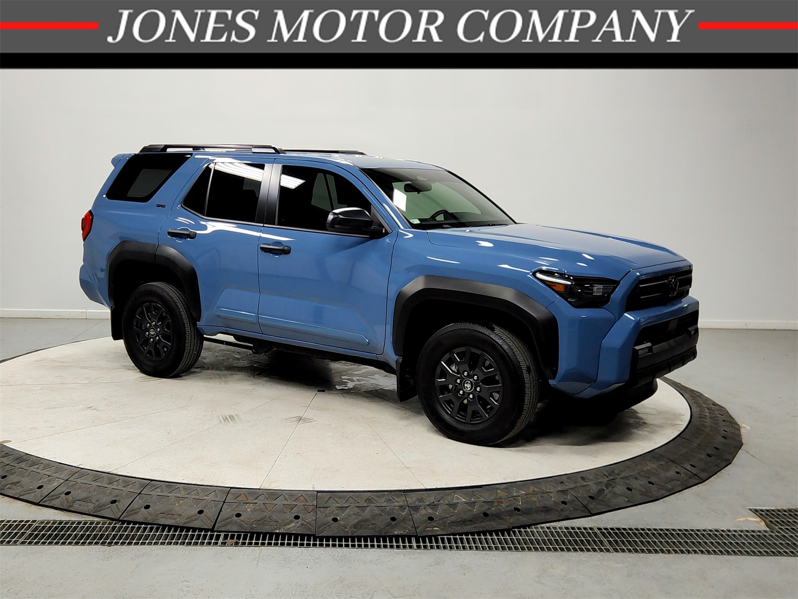 2025 Toyota 4Runner SR5 RWD