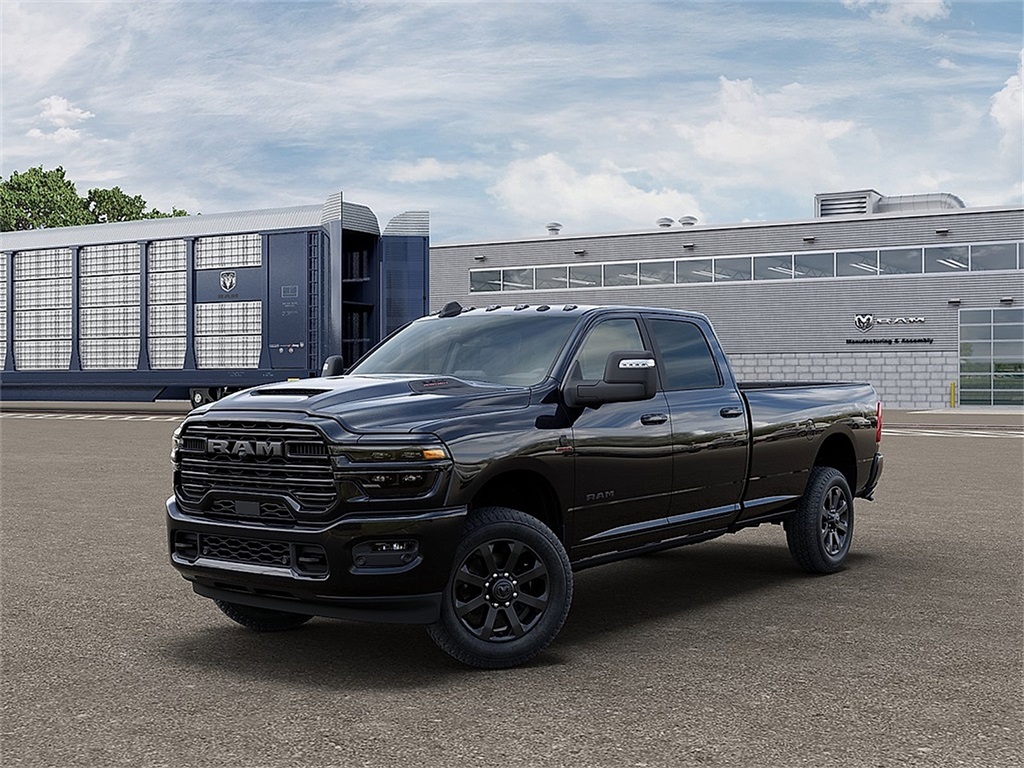 2025 RAM 3500 Laramie Crew Cab LB 4WD