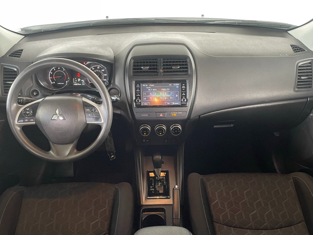 Thumbnail: 2023 Mitsubishi Outlander Sport - 6